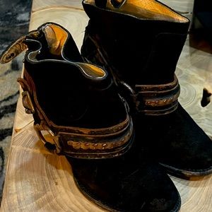 Leather suede boots